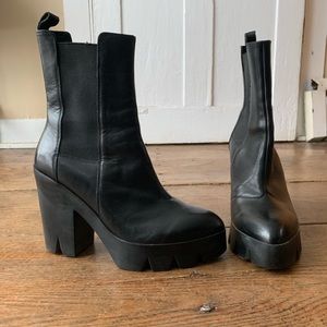 ASH TOXICO ANKLE BOOTS